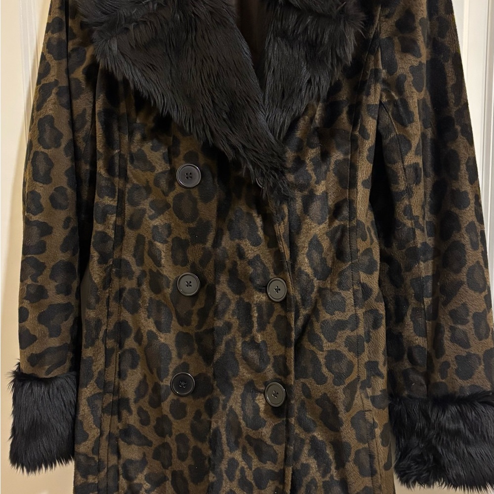 Leopard Print Faux Fur Trim Coat - Picture 2 of 4